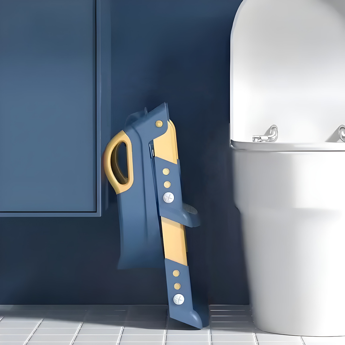 Tiny Treasure™ Foldable Potty Training Ladder